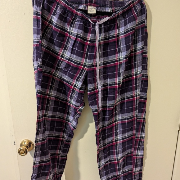 Flannel PJ Sets - Picture 4 of 10